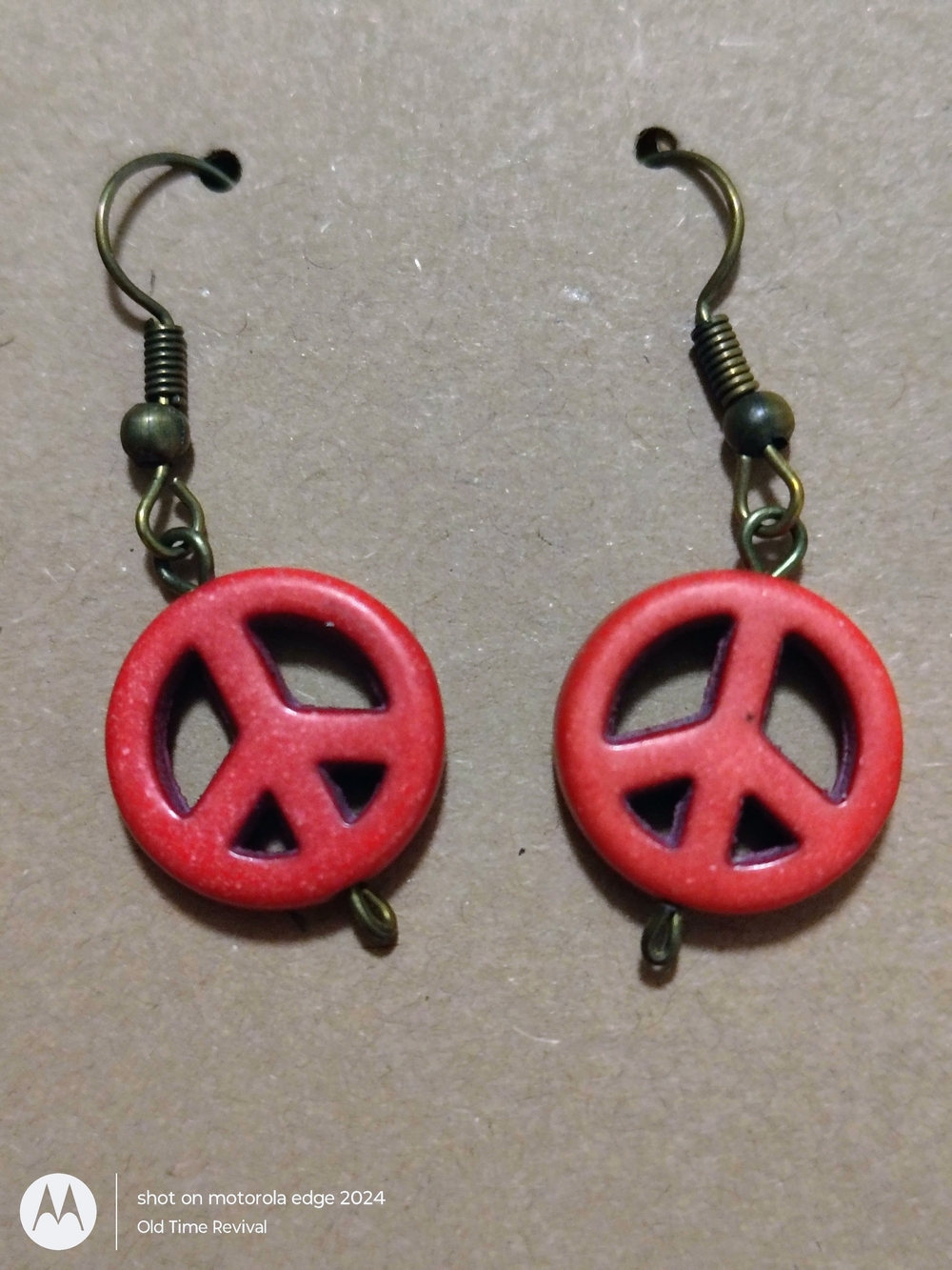 Peace Sign Dangle Drop Earrings Retro Hippie Jewelry Handmade Boho Festival - Picture 3 of 3